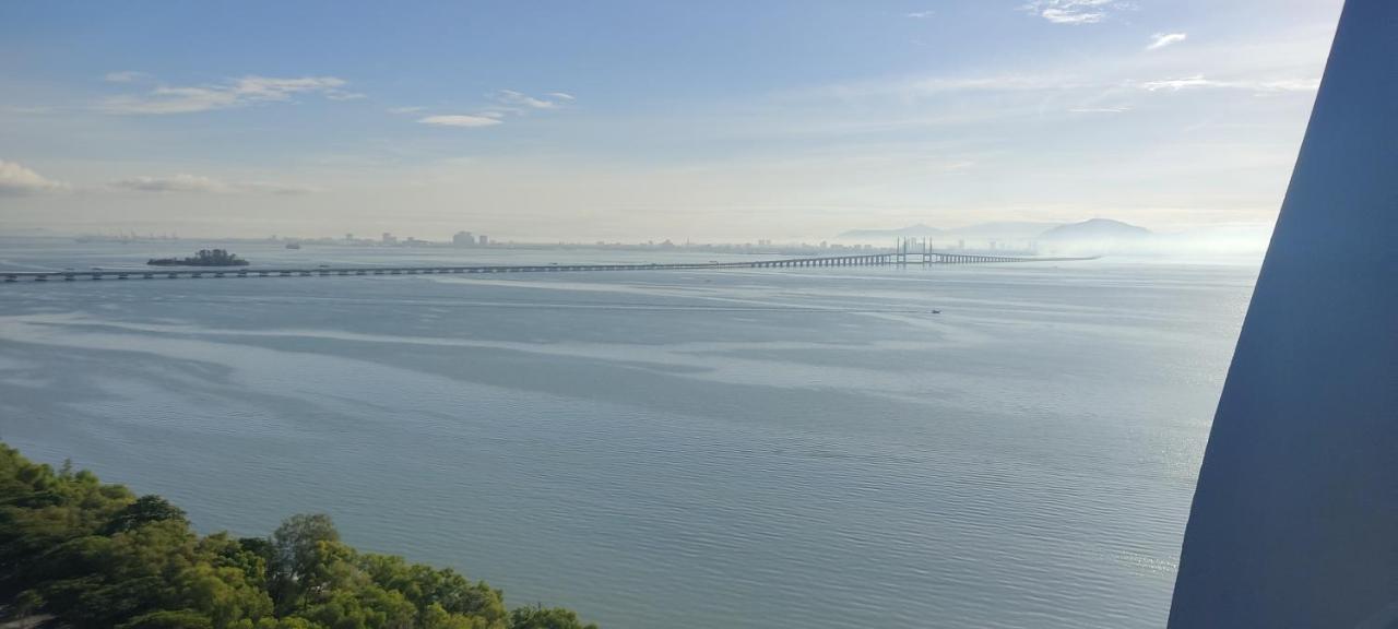 Infinite Seaview With Penang Bridge Suite With Sunrise Up To 11 Person Bayan Lepas Dış mekan fotoğraf