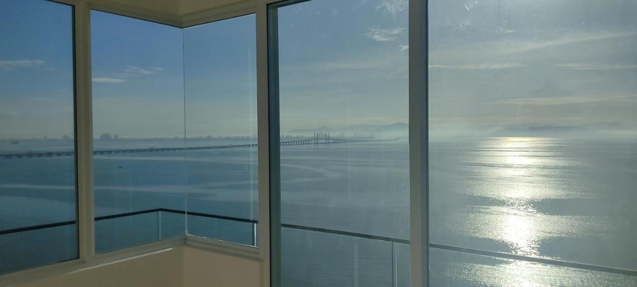 Infinite Seaview With Penang Bridge Suite With Sunrise Up To 11 Person Bayan Lepas Dış mekan fotoğraf